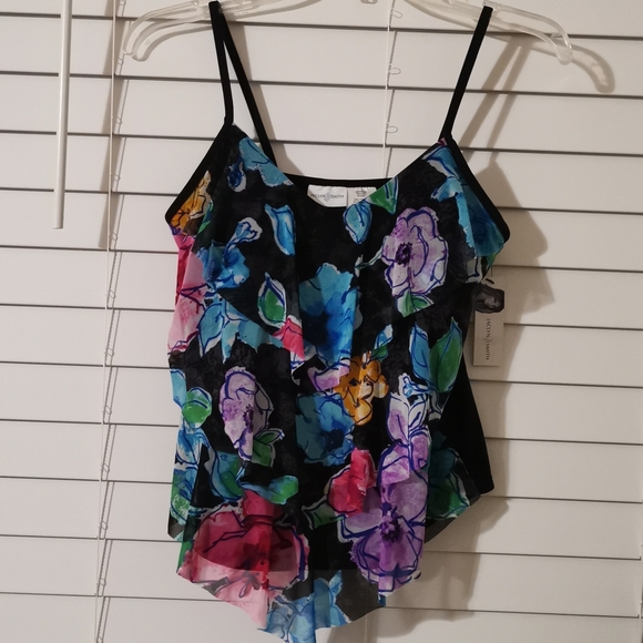 Jaclyn Smith Tops - JACLYN Smith 3 Tier TKINI Top Floral Design Size: 8